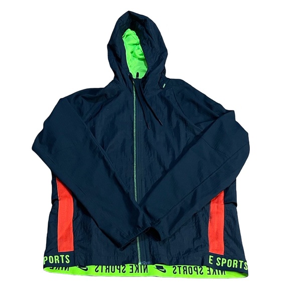 CLOSING SALE - NWOT - Nike Sports Dri-Fit Layered Windbreaker - Picture 2 of 6